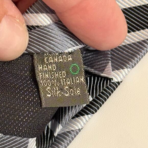 Gianfranco Valentino Necktie Tie 55" Long Gray Striped Silk Formal Preppy Italy - Picture 7 of 8